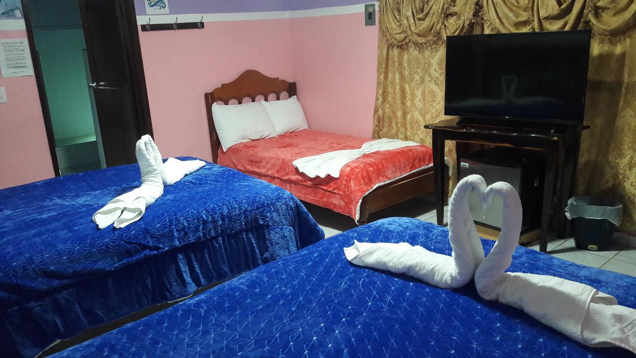 Hotel Lunas Бакалар Екстериор снимка